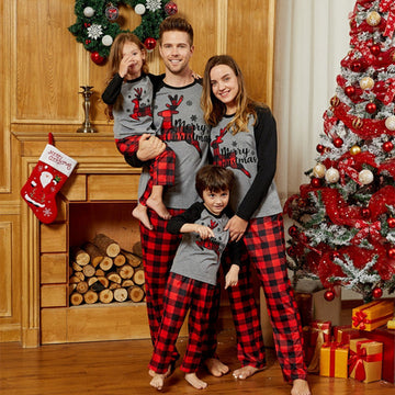 Merry Christmas Reindeer Print Christmas Pajamas Set Family Matching Pjs
